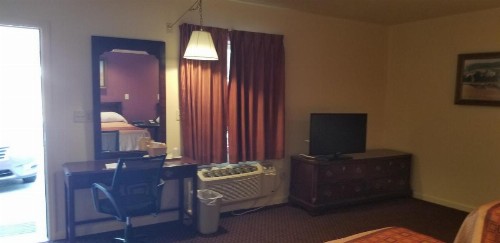 Classic Inn Lancaster - image 12