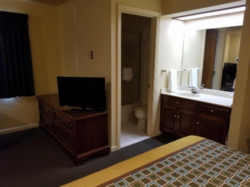 Classic Inn Lancaster - image 16