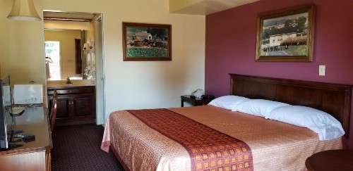Classic Inn Lancaster - image 9
