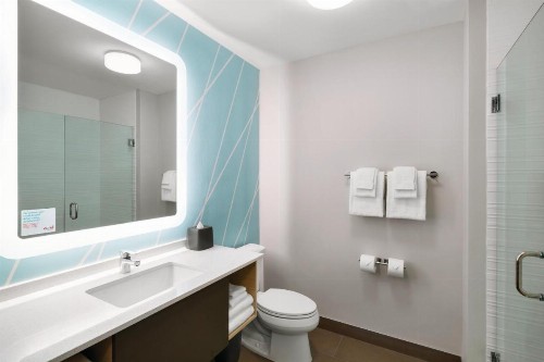 avid hotels - Lancaster an IHG Hotel - image 7