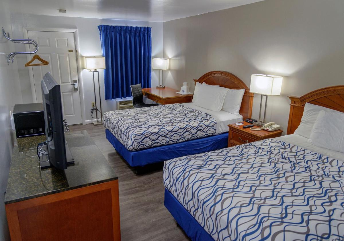 America's Best Value Inn Lancaster - image 2