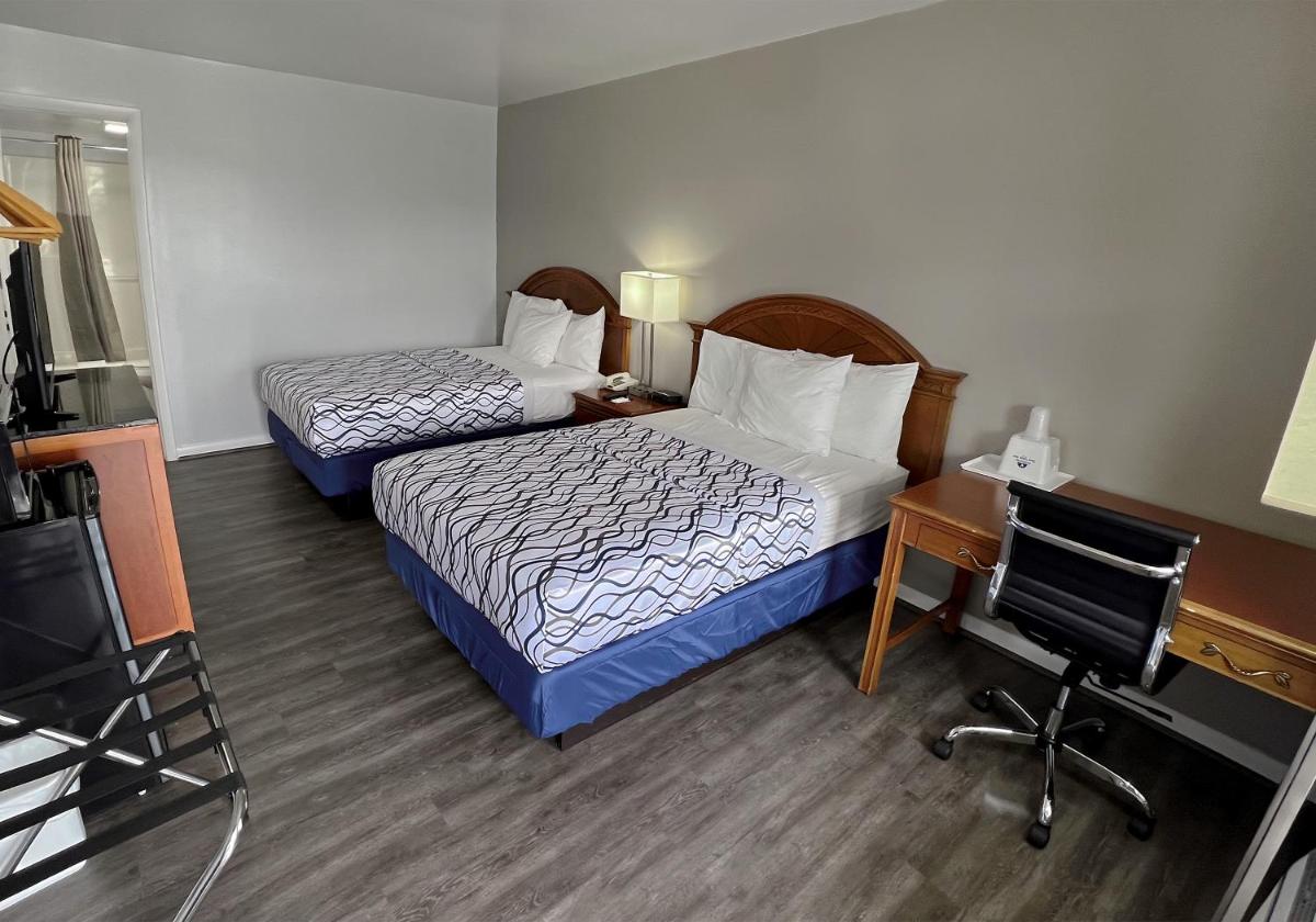 America's Best Value Inn Lancaster - image 5