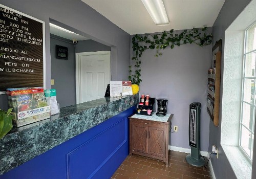 America's Best Value Inn Lancaster - image 8