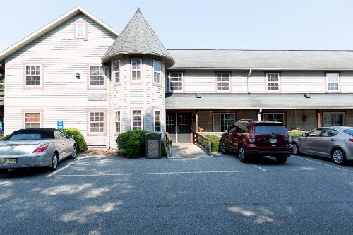 The Country Inn of Lancaster - image 20