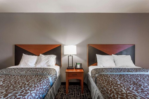 Days Inn & Suites by Wyndham Lancaster Amish Country - image 10