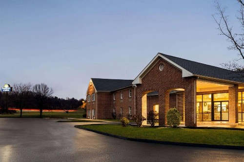 Days Inn & Suites by Wyndham Lancaster Amish Country - image 17