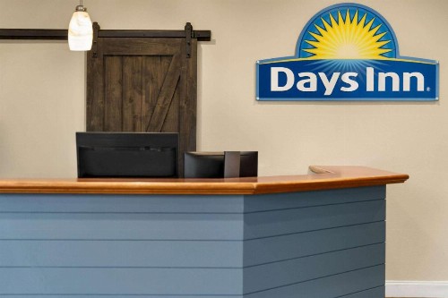 Days Inn & Suites by Wyndham Lancaster Amish Country - image 22