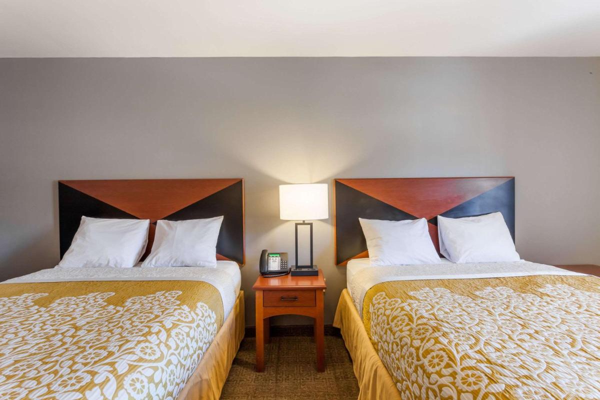 Days Inn & Suites by Wyndham Lancaster Amish Country - image 5