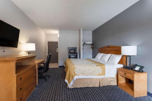 Days Inn & Suites by Wyndham Lancaster Amish Country - image 7