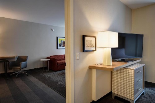 Holiday Inn - Lancaster an IHG Hotel - image 23