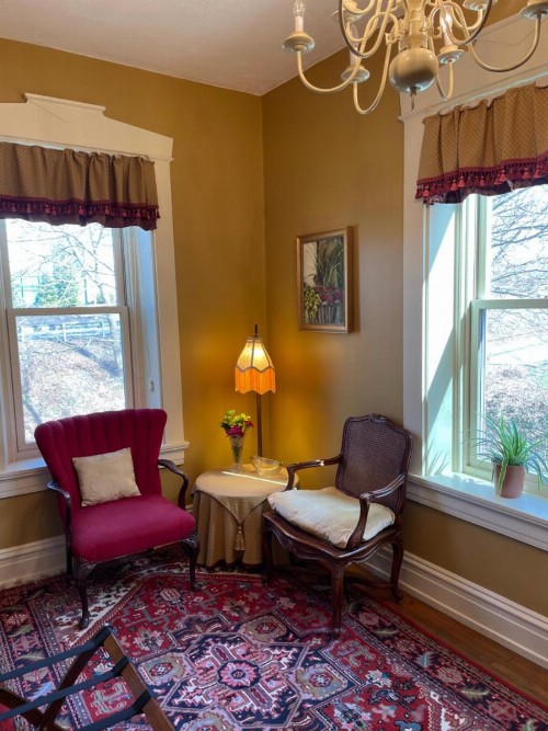The Hollinger House - image 15