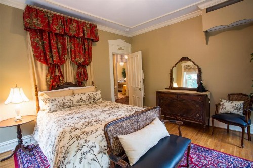 The Hollinger House - image 50