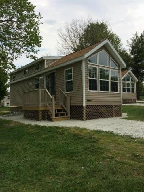 Circle M Camping Resort Loft Park Model 18
