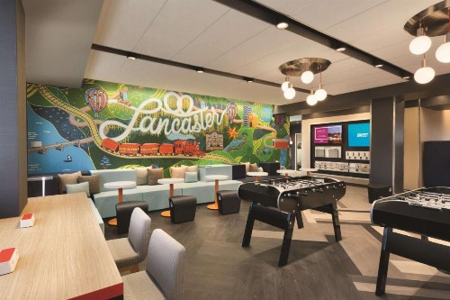 Tru By Hilton Lancaster East - image 3