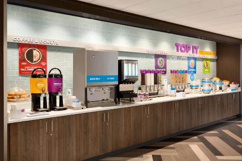 Tru By Hilton Lancaster East - image 5