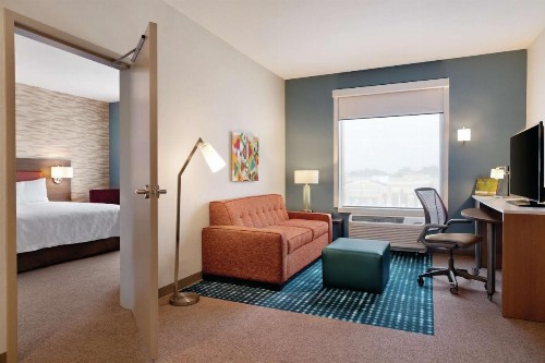 Home2 Suites By Hilton Lancaster - image 2