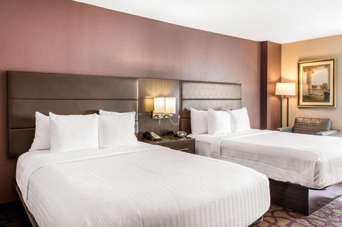 Comfort Inn - image 4