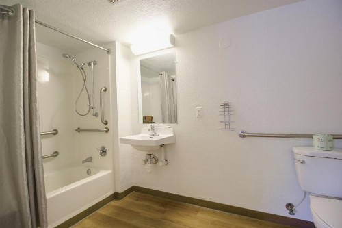 Motel 6-Lantana FL - image 28