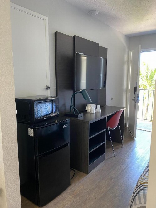 Motel 6-Lantana FL - image 38