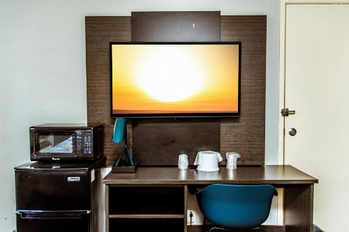 Motel 6-Lantana FL - image 43