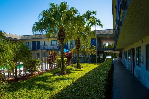 Motel 6-Lantana FL - image 49