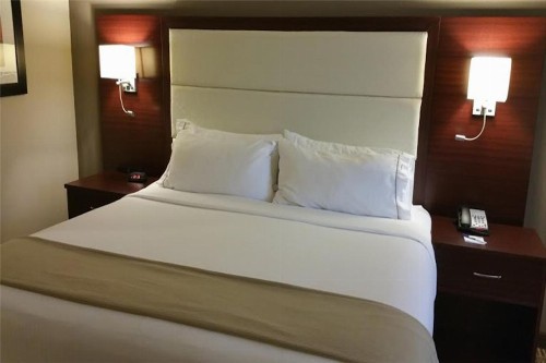Holiday Inn Express & Suites Lantana - image 29