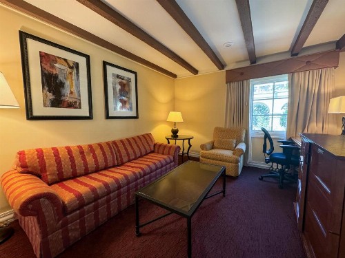 La Posada Hotel - image 2