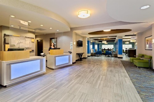 Holiday Inn Express Hotel & Suites Largo-Clearwater an IHG Hotel - image 17