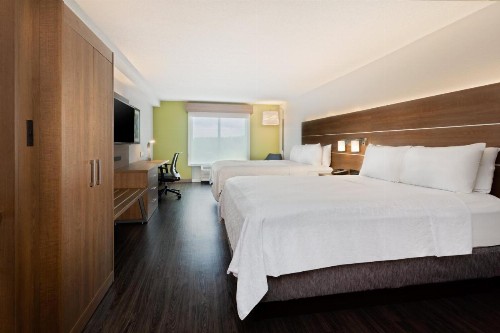 Holiday Inn Express Hotel & Suites Largo-Clearwater an IHG Hotel - image 35