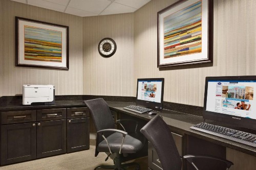 Hampton Inn & Suites Largo - image 21