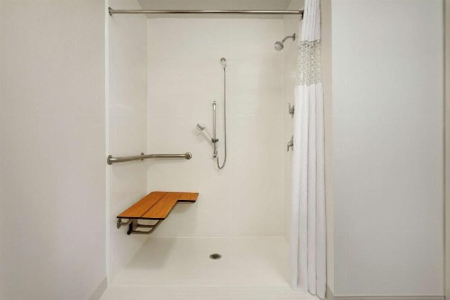 Hampton Inn & Suites Largo - image 27