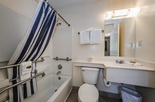 Tampa Bay Extended Stay Hotel - image 17