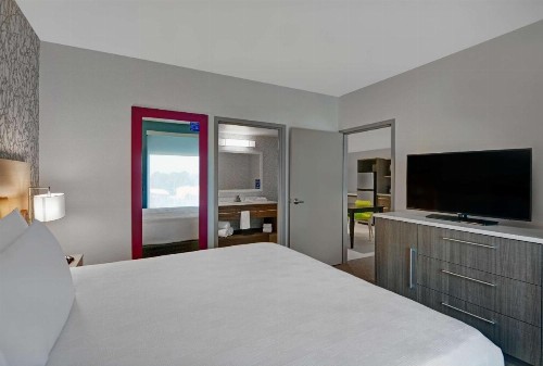 Home2 Suites By Hilton Largo Fl - image 8