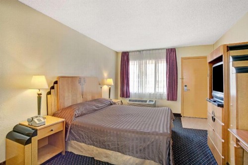 Travelodge by Wyndham Las Vegas - image 7