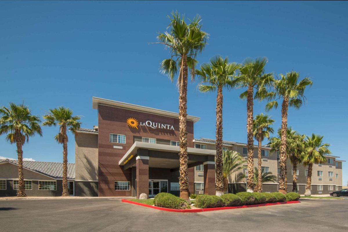 La Quinta Inn & Suites by Wyndham Las Vegas Nellis - image 7
