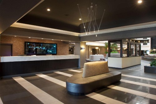 Embassy Suites by Hilton Las Vegas - image 23