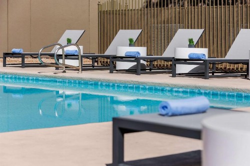 DoubleTree by Hilton Las Vegas Airport - image 10