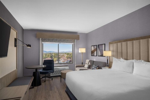 DoubleTree by Hilton Las Vegas Airport - image 21
