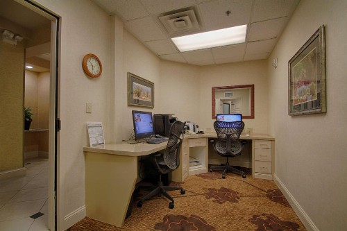 Hilton Garden Inn Las Vegas Strip South - image 18