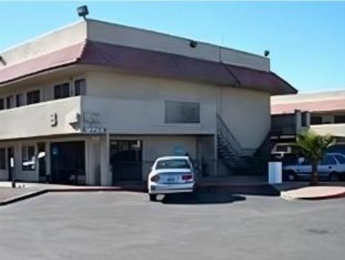 Siegel Slots and Suites (No Resort Fees) - image 12