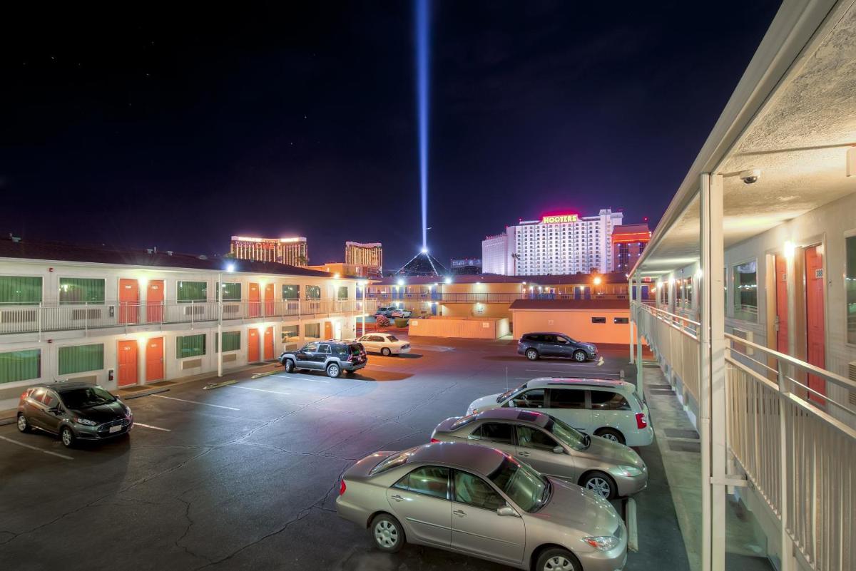 Motel 6-Las Vegas NV - Tropicana - image 4
