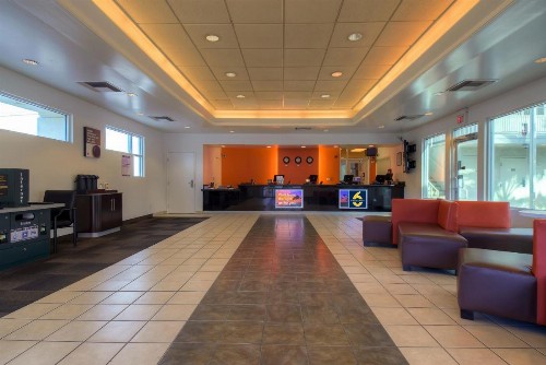 Motel 6-Las Vegas NV - Tropicana - image 6