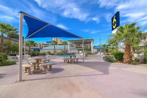 Motel 6-Las Vegas NV - Tropicana - image 13