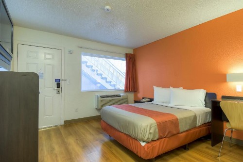 Motel 6-Las Vegas NV - Tropicana - image 20