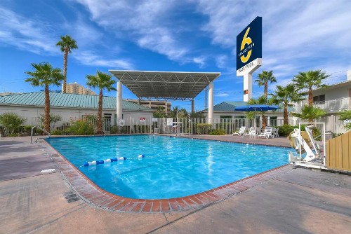 Motel 6-Las Vegas NV - Tropicana - image 24