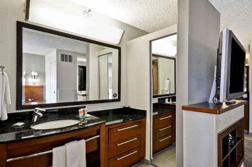 Hyatt Place Las Vegas - image 20