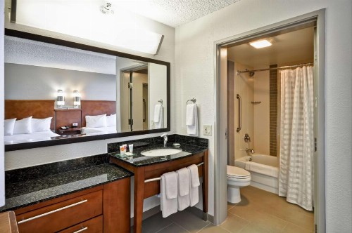 Hyatt Place Las Vegas - image 35