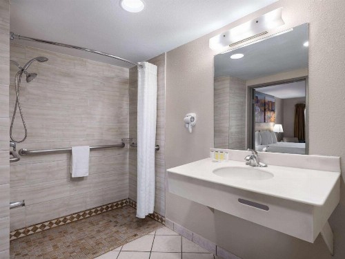 Travelodge by Wyndham Las Vegas Airport Near The Strip - image 10