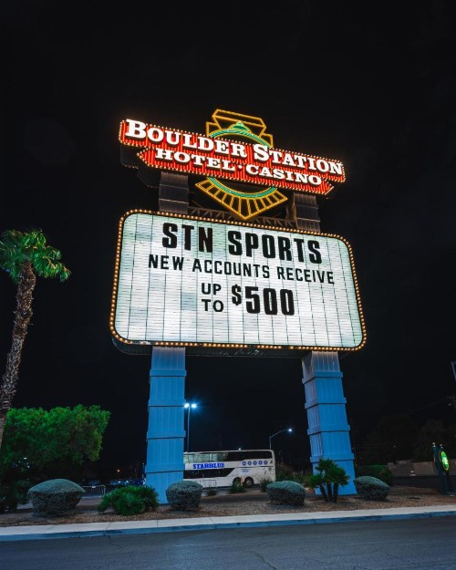 Boulder Station Hotel And Casino - image 23