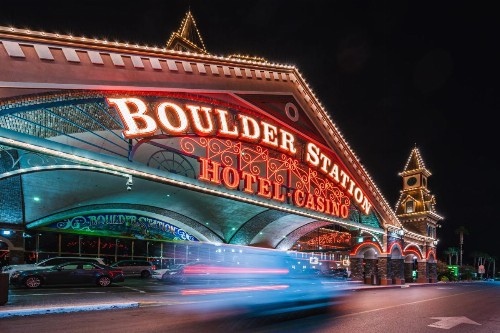 Boulder Station Hotel And Casino - image 25